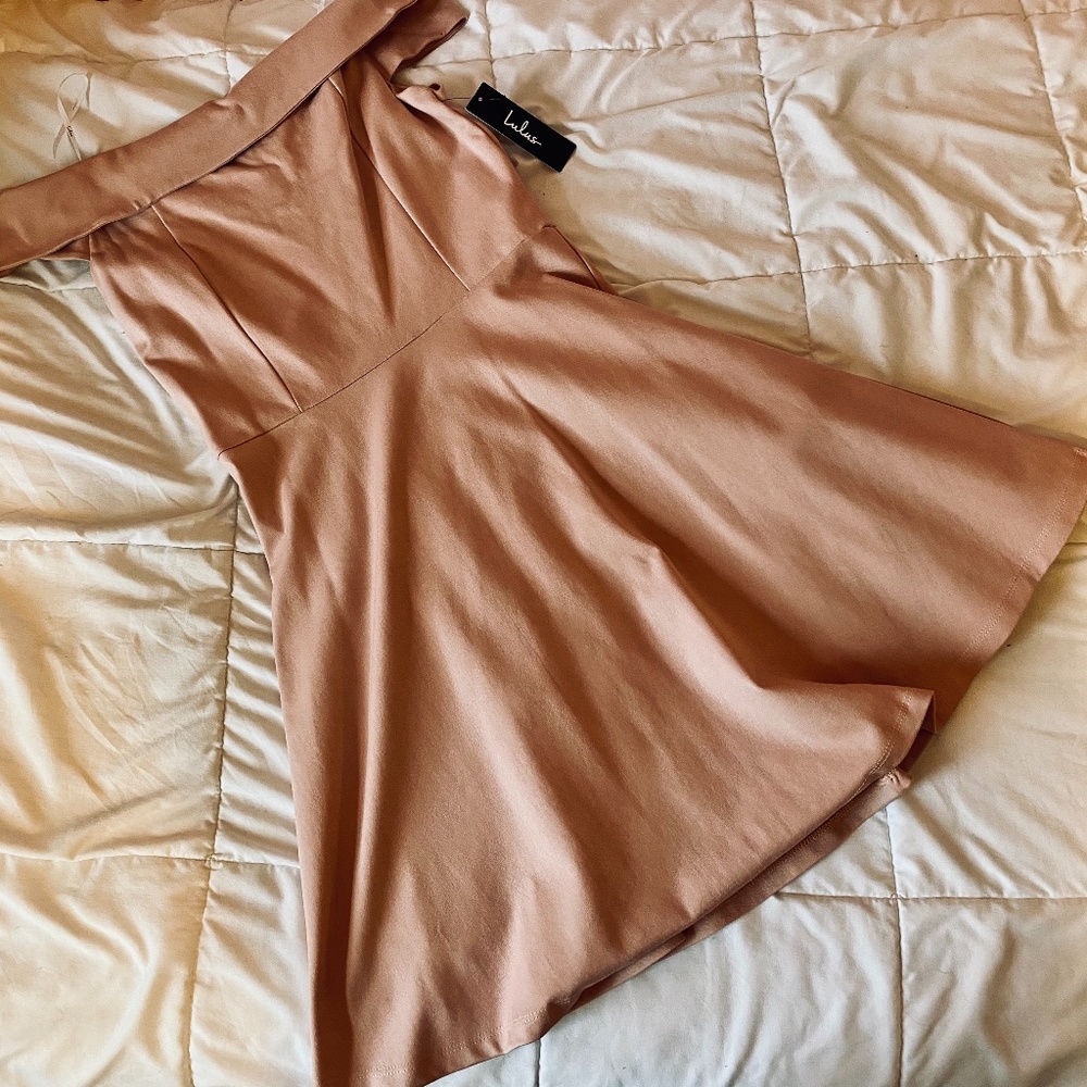 LULU'S NWT Off the shoulder skater dress